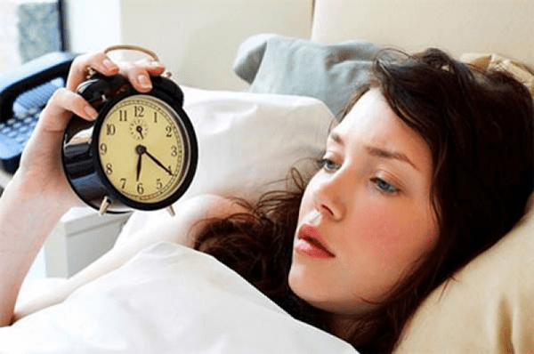 Dấu hiệu và biểu hiện của bênh mất ngủ