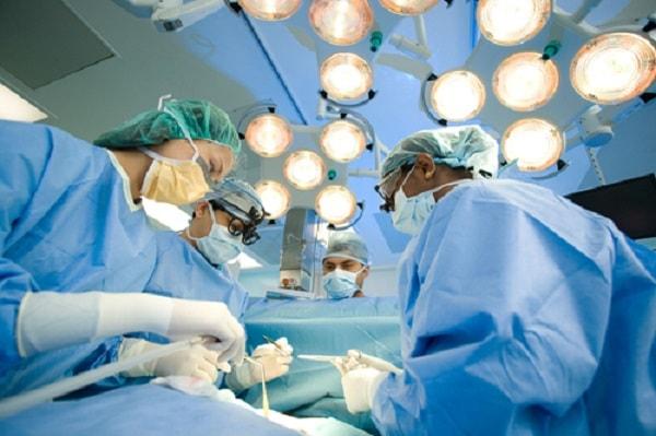 Điều trị bệnh động mạch cảnh